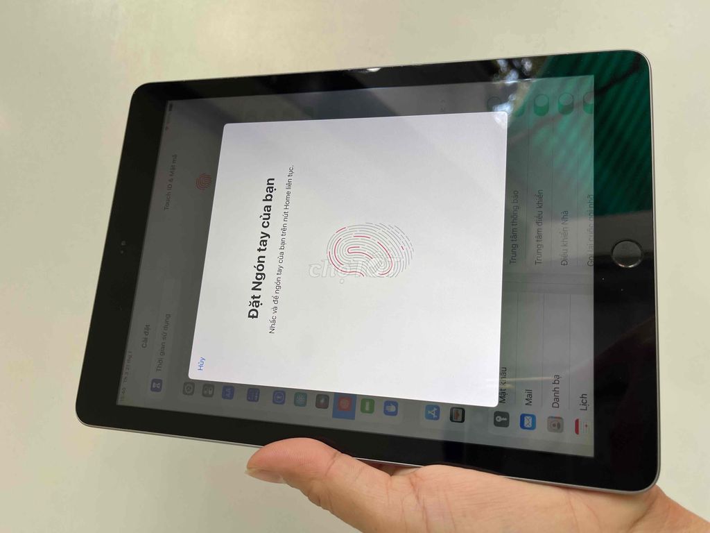 bán ipad gen5 full cn máy sài ok mượt pin 100%