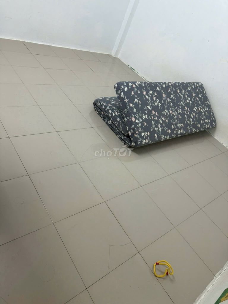 Дом в переулке с авто 6м, 179/12/24a To Hien Thanh, 4x8м, 2 этажа