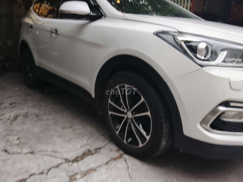 2016 2.4 AT 4 WD - 110000 km. Mua bán Ô tô tại Quận 8 Tp Hồ Chí Minh được đăng bởi Đặng Huy hình 2