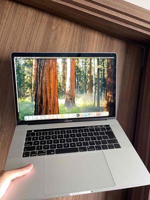 macbook pro 2018. Mua bán Laptop tại Quận Bắc Từ Liêm Hà Nội được đăng bởi Dương Hoàng