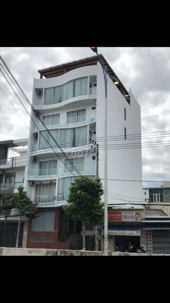 BÁN CĂN HỘ 7 TẦNG 40P