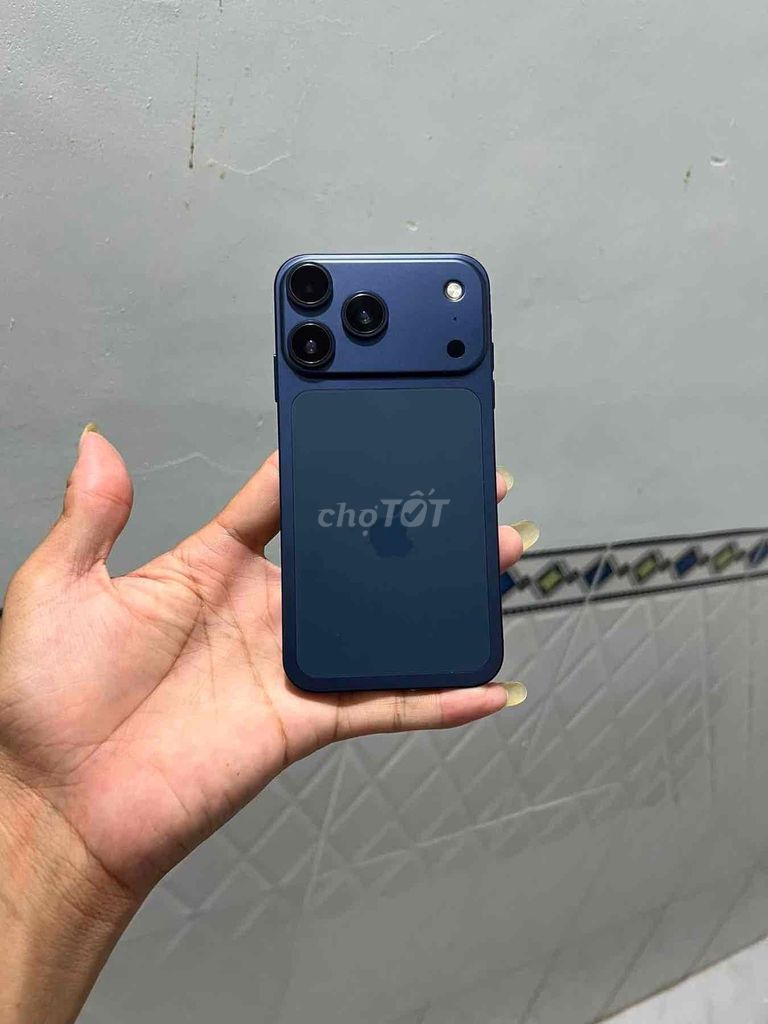 Apple iPhone XR lên vỏ 17Pro đẹp. Mua bán Điện thoại tại Quận Cái Răng Cần Thơ được đăng bởi Duy hình 1
