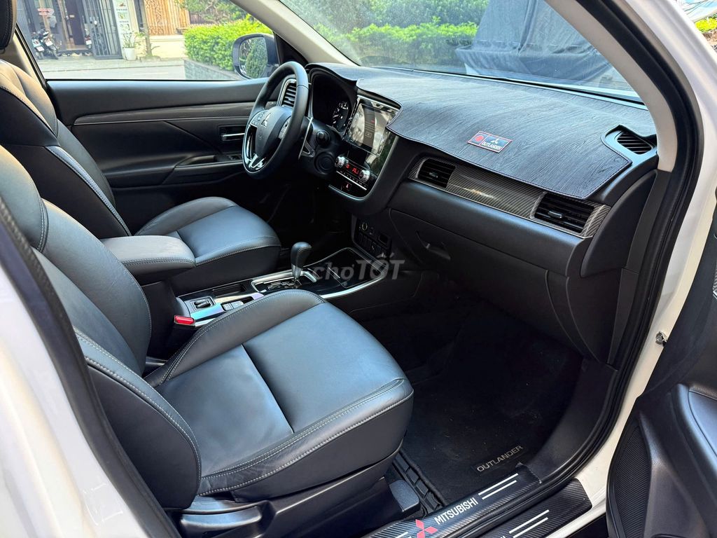 Mitsubishi Outlander Premium 2.0 CVT 2021. Mua bán Ô tô tại Quận Long Biên Hà Nội được đăng bởi PHÚC LÂM  AUTO hình 19