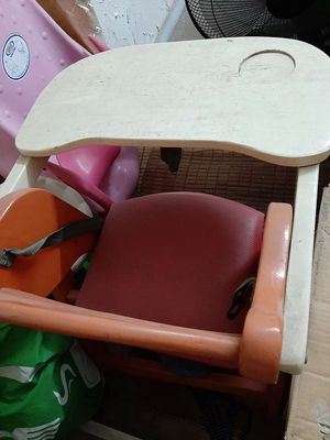 Tặng ghế gỗ ăn dặm cho bé. Mua bán Mẹ và bé tại Quận Hoàng Mai Hà Nội được đăng bởi Hằng