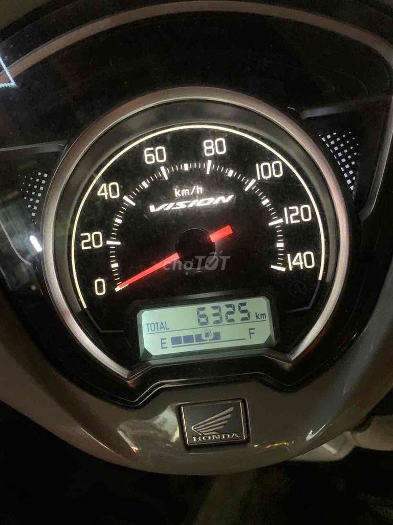 Bán xe Vision mầu Xám Xi măng. Mua bán Xe máy tại Quận Hà Đông Hà Nội được đăng bởi TRẦN CÔNG HÒA hình 1