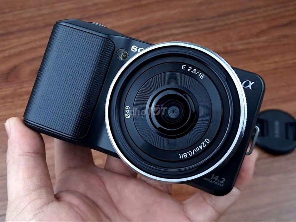 Sony Nex 3 Black + Lens