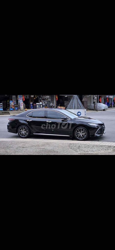 Toyota Camry 2022 2.5 Q - 67000 km. Mua bán Ô tô tại Thành phố Đà Lạt Lâm Đồng được đăng bởi Mr Luan hình 1