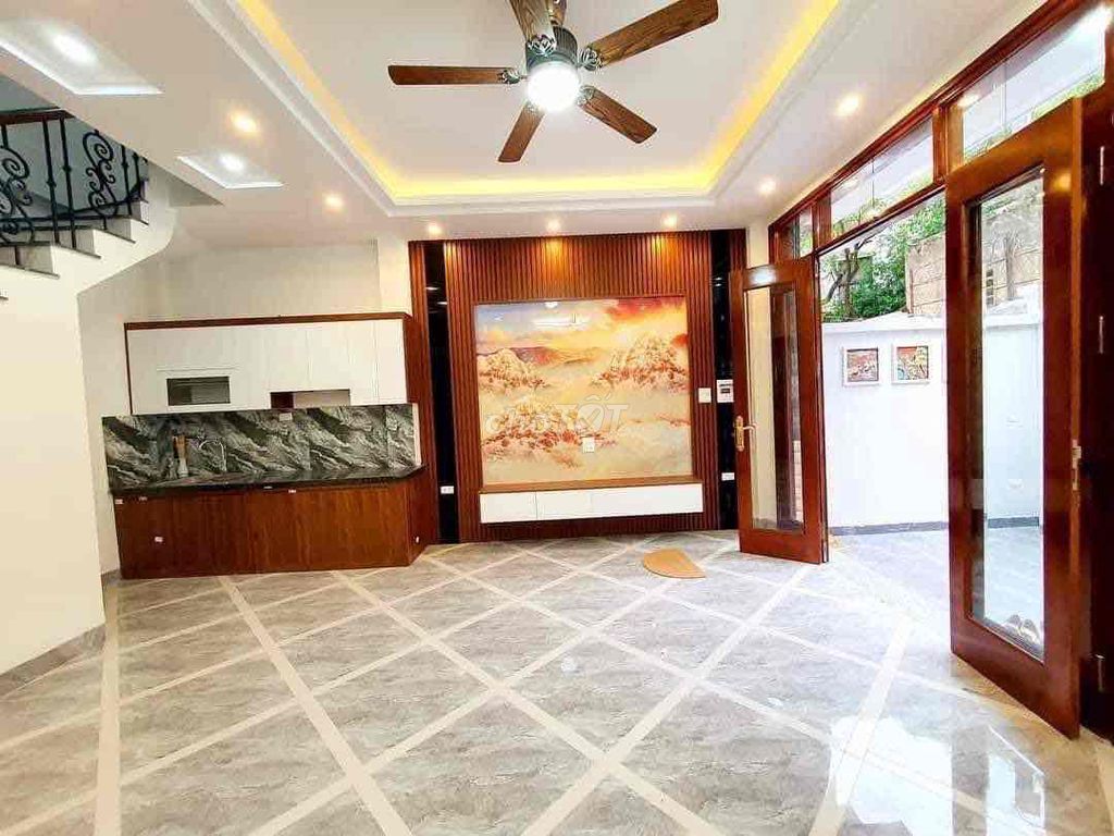 NHÀ GẦN TRƯỜNG ĐẠI HỌC OTO ĐỖ CỔNG 42M2 x 5 TẦNG X 4,5 M MT NGÕ THÔNG. Mua bán nhà ở tại Quận Hoàng Mai Hà Nội được đăng bởi Nguyễn Đức Cảnh hình 3