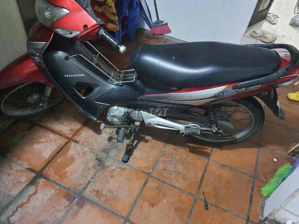 Хонда Вейв S 110 красный черный Ханой