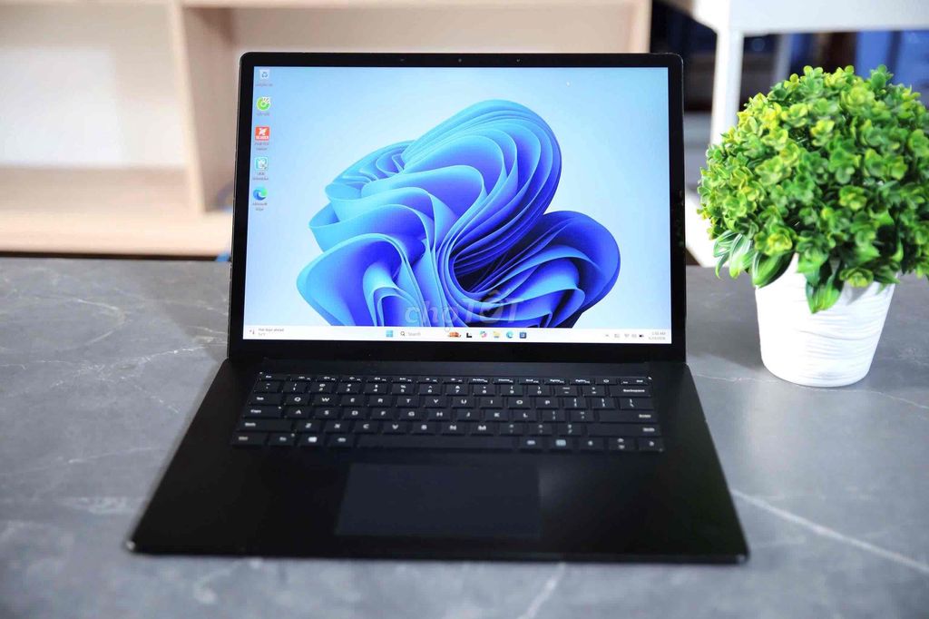 Microsoft Surface Laptop 3 i7 16GB/256GB 15 inch. Mua bán Laptop tại Huyện Hóc Môn Tp Hồ Chí Minh được đăng bởi Hào Nguyễn chí hình 1