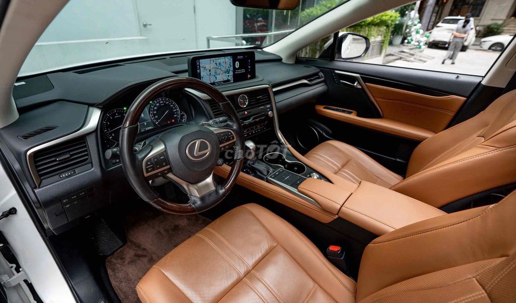 Lexus RX350L 2021 5+2 chỗ ngồi 61.000km. Mua bán Ô tô tại Quận Cầu Giấy Hà Nội được đăng bởi Vũ Duy Khánh hình 16