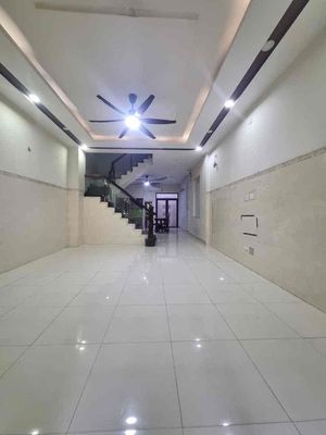 Аренда · 3 комн. · 100 м² · Huyện Hóc Môn, ул. Bà Điểm
