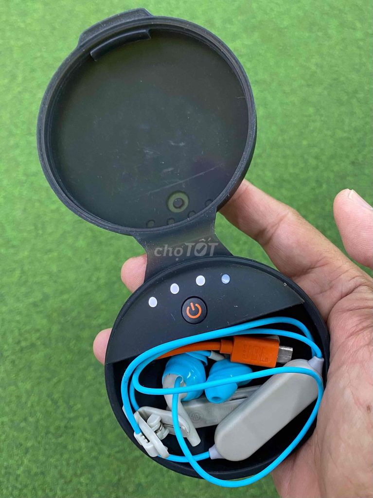 Tai nghe JBL Focus 500 & hộp xạc chính hãng JBL. Mua bán Tivi, Âm thanh tại Quận 8 Tp Hồ Chí Minh được đăng bởi OTLy hình 1