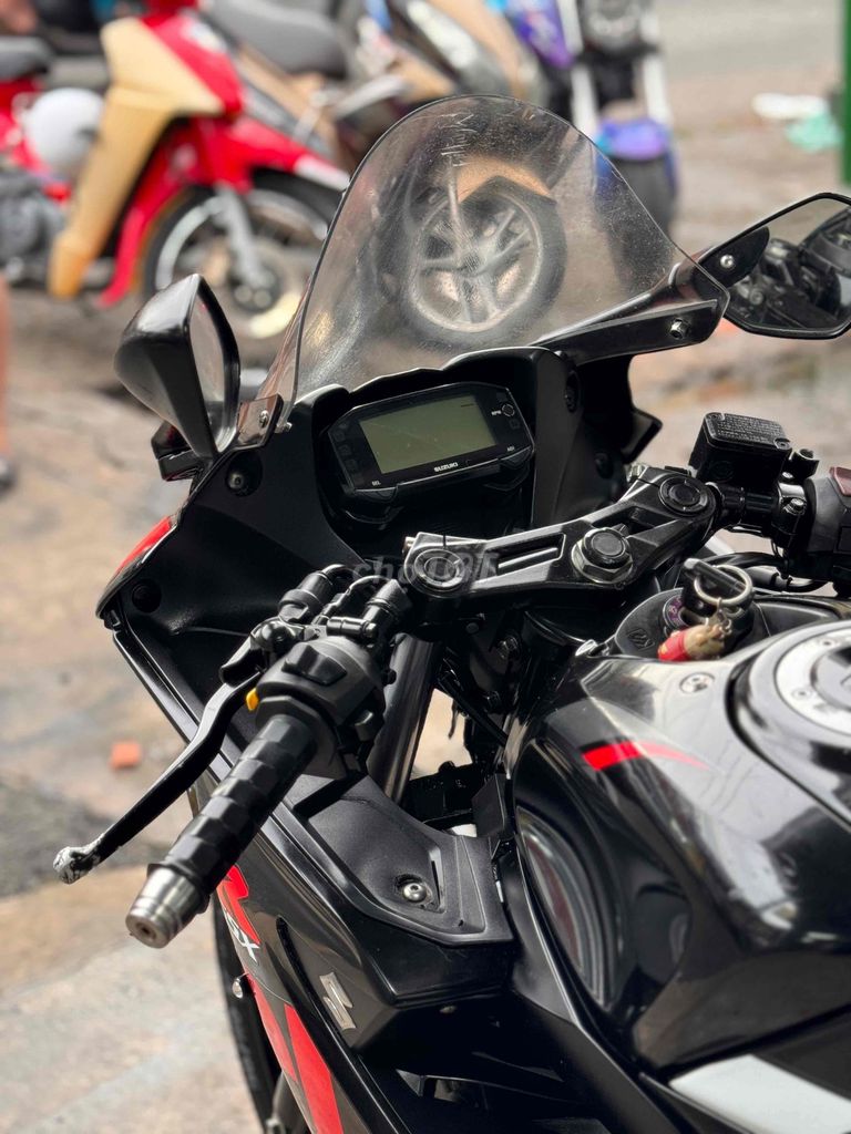 Cần bán Suzuki GSX R150 2019 Biển SG 9 chủ. Mua bán Xe máy tại Quận Bình Tân Tp Hồ Chí Minh được đăng bởi Việt Motor Bình Tân hình 6