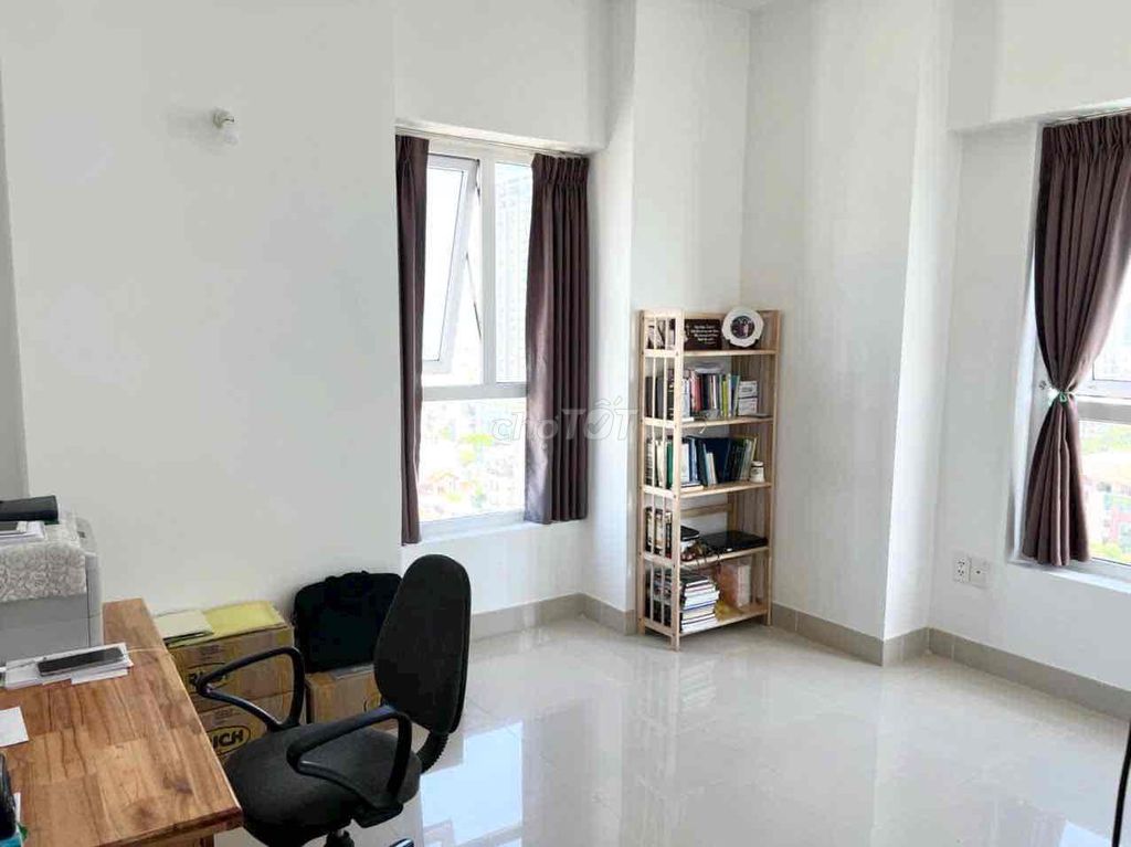 2-bedroom apartment in Đà Nẵng Plaza, central Hải Châu — photo 3