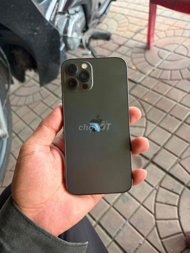 Apple iPhone 12 Pro 128GB lock co sim ghep. Mua bán Điện thoại tại Thành phố Vị Thanh Hậu Giang được đăng bởi máy củ giá tốt  hình 1