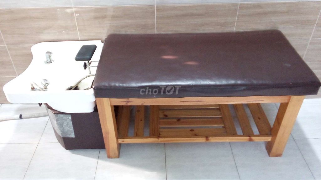 Giường gội đầu khung gỗ màu Nâu. Mua bán Nội thất, đồ gia dụng khác tại Huyện Đức Hòa Long An được đăng bởi Trung hình 1