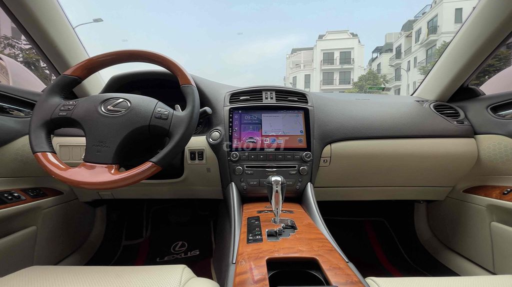 Lexus IS 2009 - 53000 km. Mua bán Ô tô tại Quận Long Biên Hà Nội được đăng bởi Thành Đô Cars hình 4