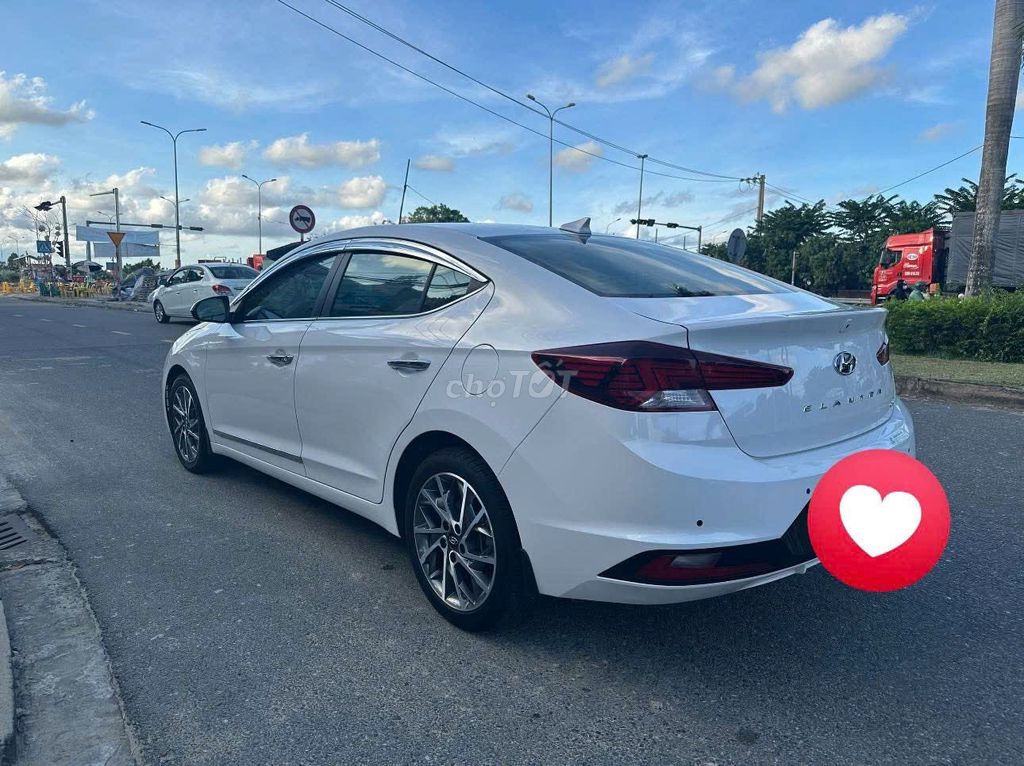 Bán Elantra 2.0AT  bản full. Mua bán Ô tô tại Quận Cẩm Lệ Đà Nẵng được đăng bởi Na hình 4