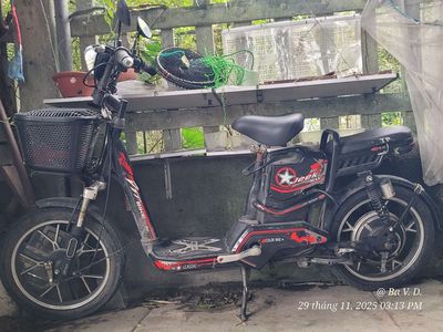 Xe đạp điện màu Đen Đã sử dụng. Mua bán Xe điện tại Thành phố Huế Thừa Thiên Huế được đăng bởi Võ Ba