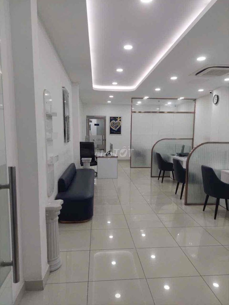 Аренда · 3 комн. · 163 м² · Thành phố Nha Trang, ул. Lê Thánh Tôn