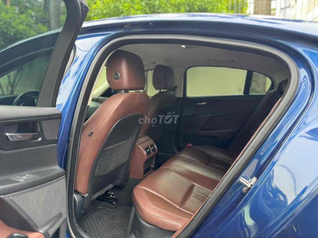Jaguar XE Portfolio 2.0 sx 2015 mới lăn bánh 84.00. Mua bán Ô tô tại Quận Tân Phú Tp Hồ Chí Minh được đăng bởi Phước Nguyễn hình 6