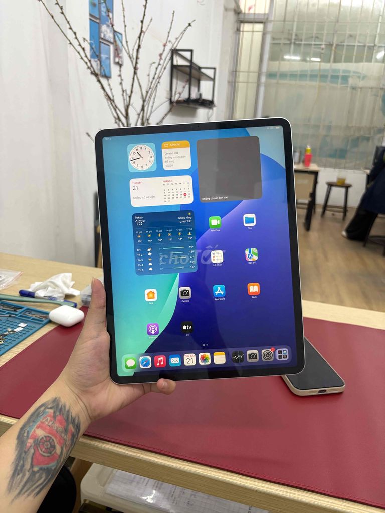 Apple iPad Pro 12.9 512GB 2018 Nguyên Zin Full CN. Mua bán Máy tính bảng tại Quận Cầu Giấy Hà Nội được đăng bởi Trung Kiên Trả Góp Bao Nợ Xấu hình 1