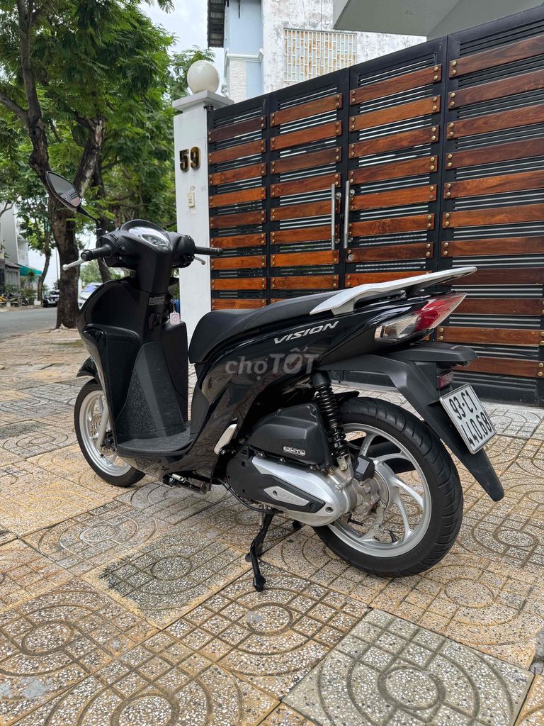 Vision 2023 - BST - 9 chủ - máy móc zin. Mua bán Xe máy tại Quận 7 Tp Hồ Chí Minh được đăng bởi Thanh Tung hình 4