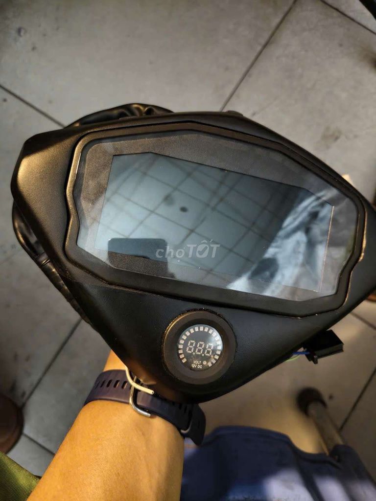 Đồng hồ kỹ thuật số xe máy Luvias. Mua bán Phụ tùng xe tại Quận 8 Tp Hồ Chí Minh được đăng bởi Du Thiên hình 3
