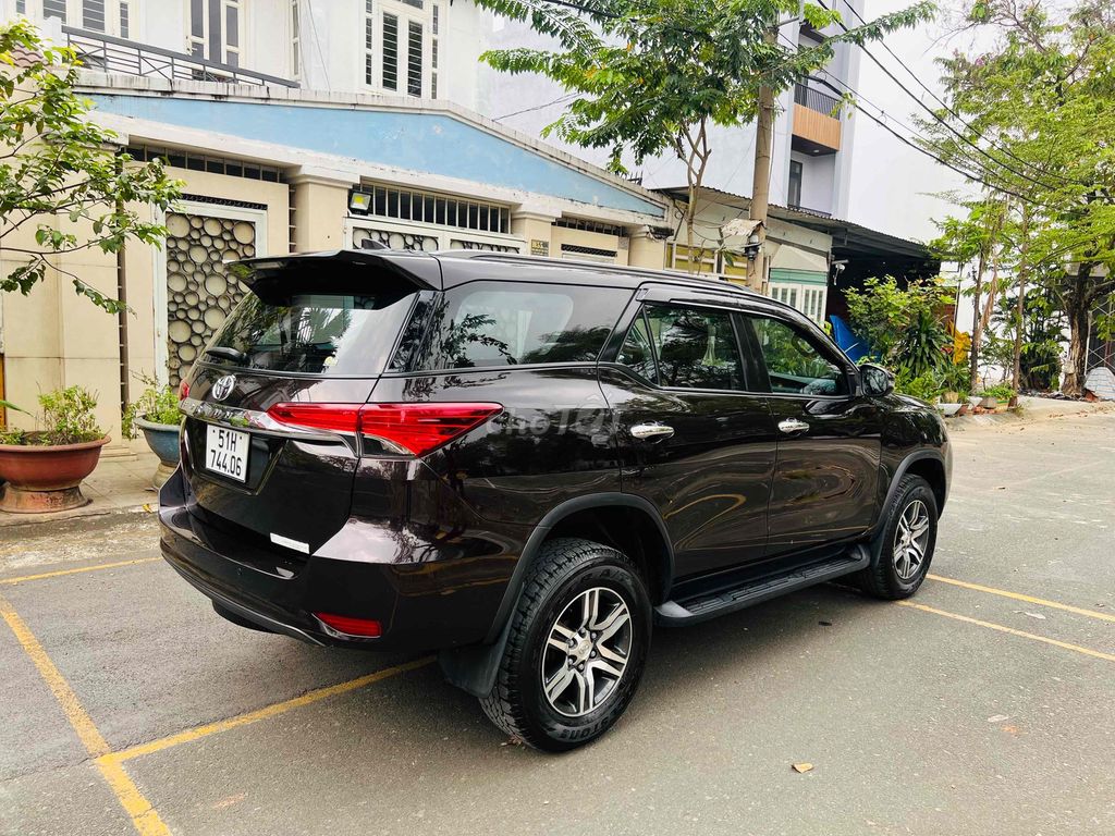 Fortuner 2020 4x2AT nhập khẩu máy xăng xe đẹp. Mua bán Ô tô tại Quận 12 Tp Hồ Chí Minh được đăng bởi Phạm Hoàng hình 8