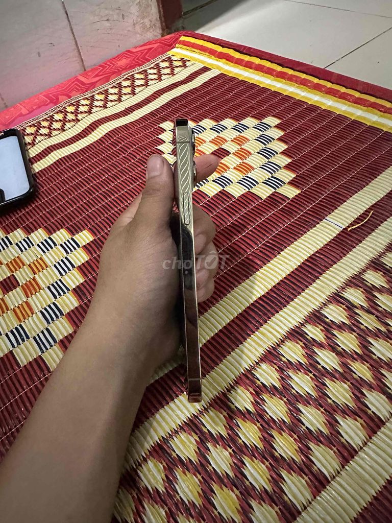 Apple iPhone 13 Pro Max Vàng. Mua bán Điện thoại tại Huyện Trảng Bom Đồng Nai được đăng bởi tuan anh hình 1