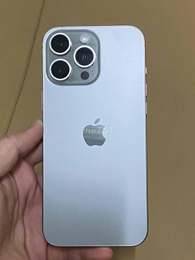 iPhone 16 Pro Max 256GB titan tự nhiên 99%. Mua bán Điện thoại tại Quận Cái Răng Cần Thơ được đăng bởi huỳnh văn trường hình 1