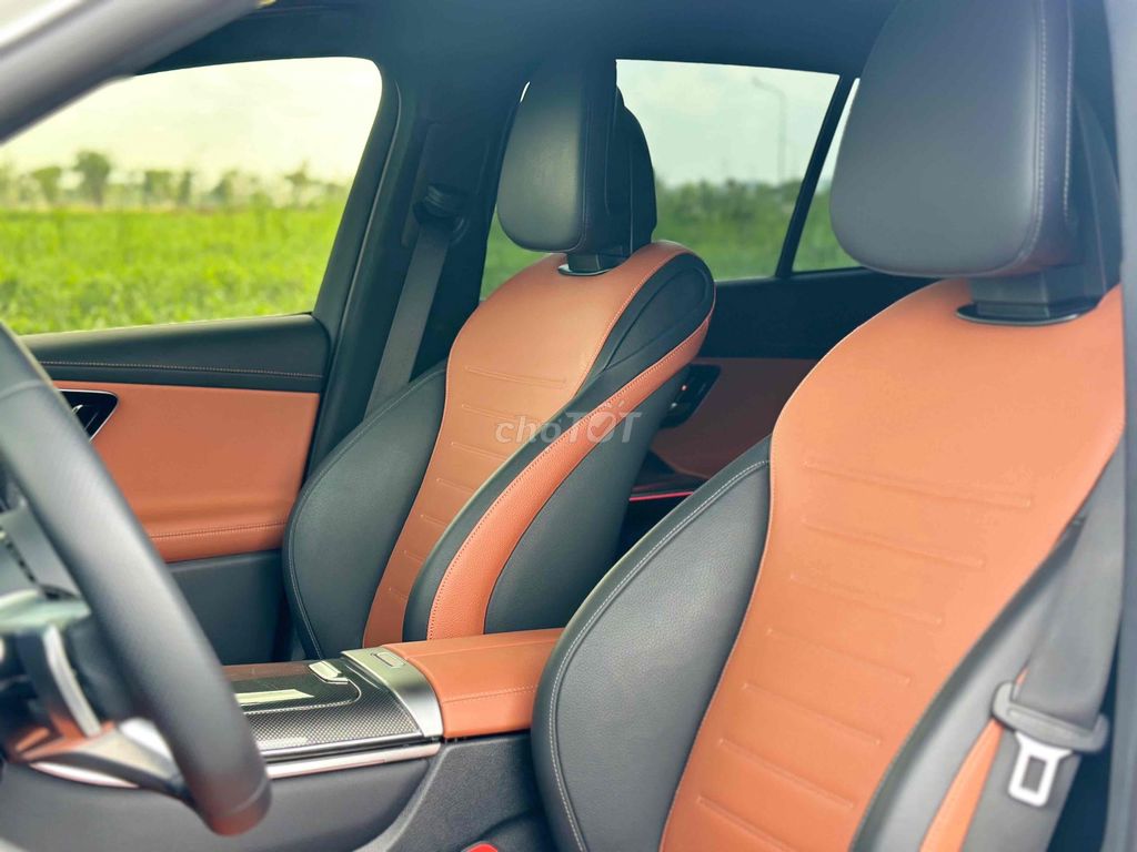 Mercedes GLC 300 4Matic 2024 - mới 99%. Mua bán Ô tô tại Thành phố Thủ Đức Tp Hồ Chí Minh được đăng bởi THẮNG NGUYỄN hình 5