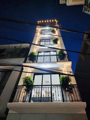 Phân Lô Phố Lâm Hạ 6 Tầng Oto Tránh Full Nội Thất Thang Máy. Mua bán nhà ở tại Quận Long Biên Hà Nội được đăng bởi Đào Anh Tùng