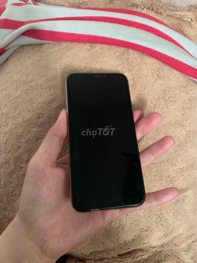 Apple iPhone Xs 64GB Vàng đồng. Mua bán Điện thoại tại Huyện Chơn Thành Bình Phước được đăng bởi Trần Văn Long hình 1