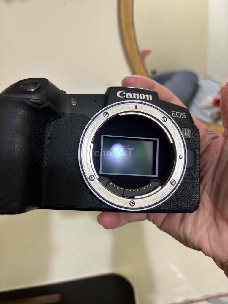 Máy ảnh Canon RP Đen Đã sử dụng. Mua bán Máy ảnh, Máy quay tại Quận 3 Tp Hồ Chí Minh được đăng bởi Nhật Trường hình 1