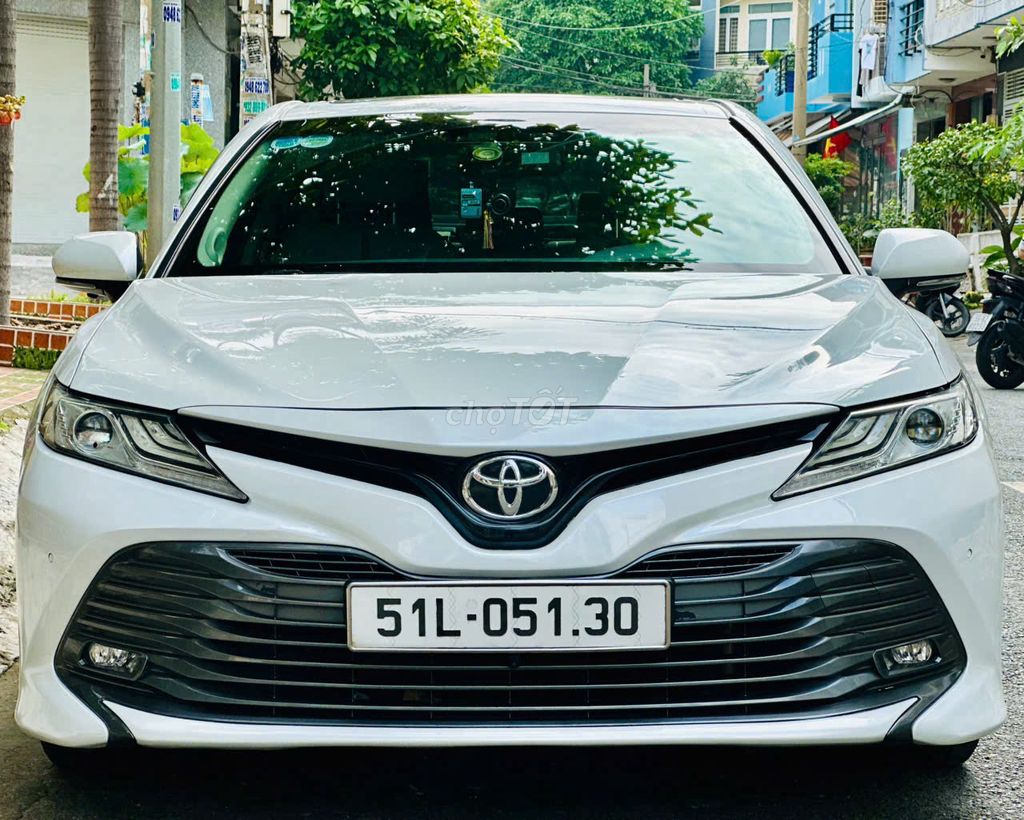 Chính Chủ Bán: Toyota Camry 2.5Q Cuối 2019 Rất mới