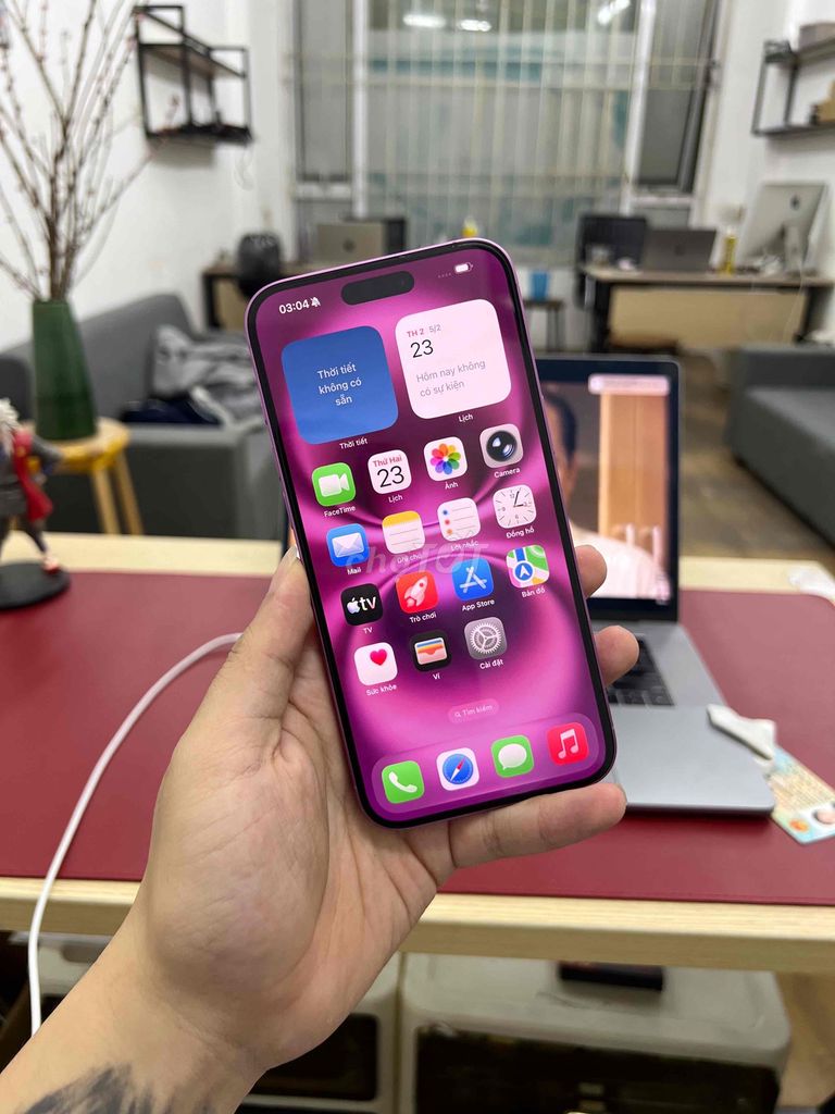 iPhone 16 Plus Hồng QTE 128G Siêu Lướt Pin 99%. Mua bán Điện thoại tại Quận Đống Đa Hà Nội được đăng bởi Hà Nội Mobile Bao Duyệt Nợ Xấu hình 1