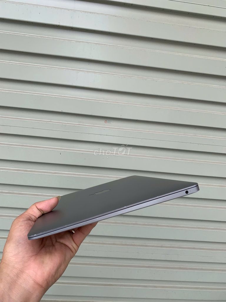 Apple MacBook Air 2019 i5 8GB/256GB. Mua bán Laptop tại Huyện Quế Võ Bắc Ninh được đăng bởi Luân hình 1