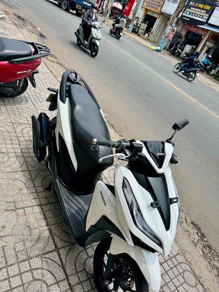 ✳️✳️ Vario 125 trắng đen 2021 xe đẹp có trả góp. Mua bán Xe máy tại Thành phố Biên Hòa Đồng Nai được đăng bởi XE MÁY CŨ THÀNH MỸ  hình 3