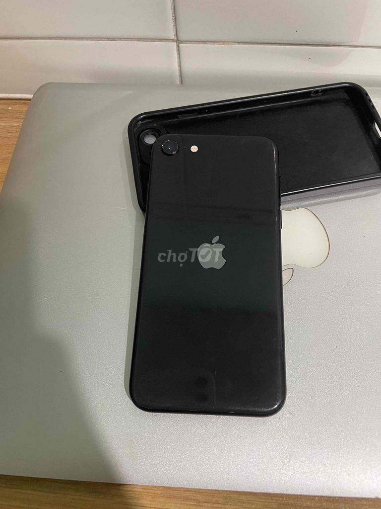 Apple iPhone SE 128GB Đen. Mua bán Điện thoại tại Quận 8 Tp Hồ Chí Minh được đăng bởi vo thuong  hình 1