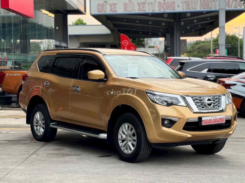 Nissan Terra S 2018 - Số sàn, hỗ trợ đổi màu sơn