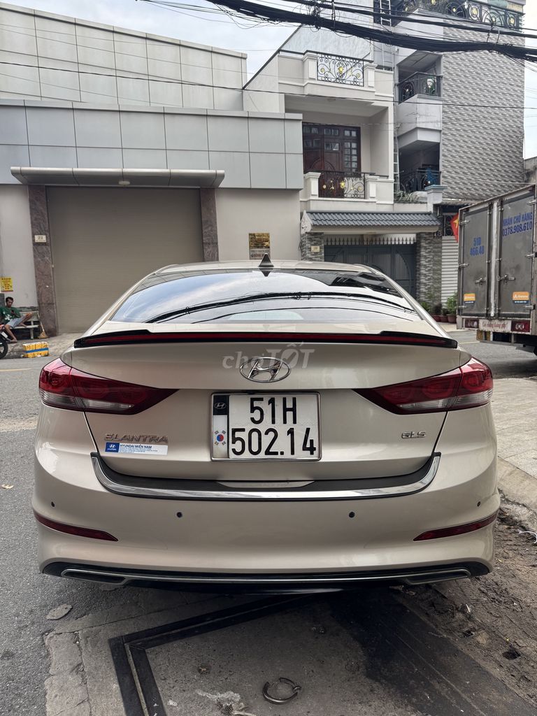 Hyundai Elantra 2019 1.6 AT - 86836 km. Mua bán Ô tô tại Quận Tân Phú Tp Hồ Chí Minh được đăng bởi N B hình 2