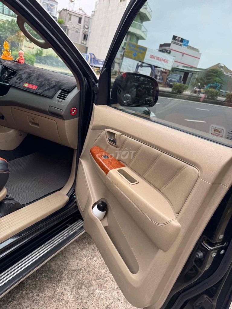 Toyota Fortuner 2011 2.7V - 109000 km chính chủ. Mua bán Ô tô tại Quận 8 Tp Hồ Chí Minh được đăng bởi Trang Phạm  hình 18