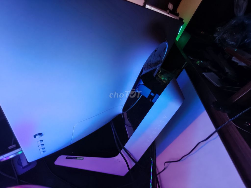 Màn hình Dell Alienware AW2721d 27'' 240hz Gsync. Mua bán Phụ kiện (Màn hình, Chuột...) tại Quận Hoàn Kiếm Hà Nội được đăng bởi Xuân Thanh hình 1