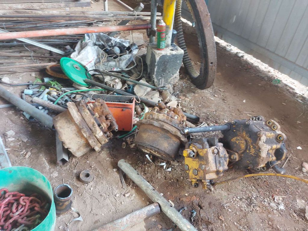 CẮT THỊT KOMATSU P60-5, ZIN LẮM. Mua bán Phương tiện khác tại Huyện Cái Bè Tiền Giang được đăng bởi AN hình 6