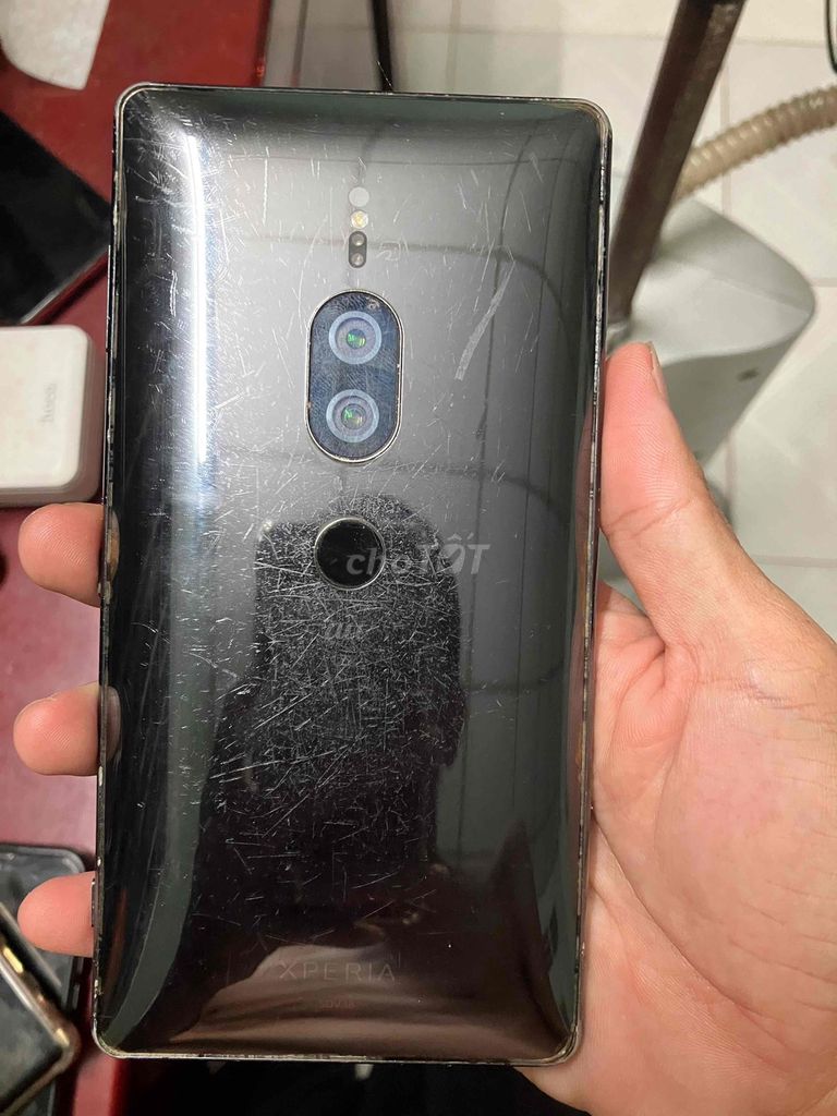 Sony XZ2 Premium Đen. Mua bán Điện thoại tại Huyện Long Hồ Vĩnh Long được đăng bởi Đồ cũ đủ loại điện thoại loa anply máy tính hình 1