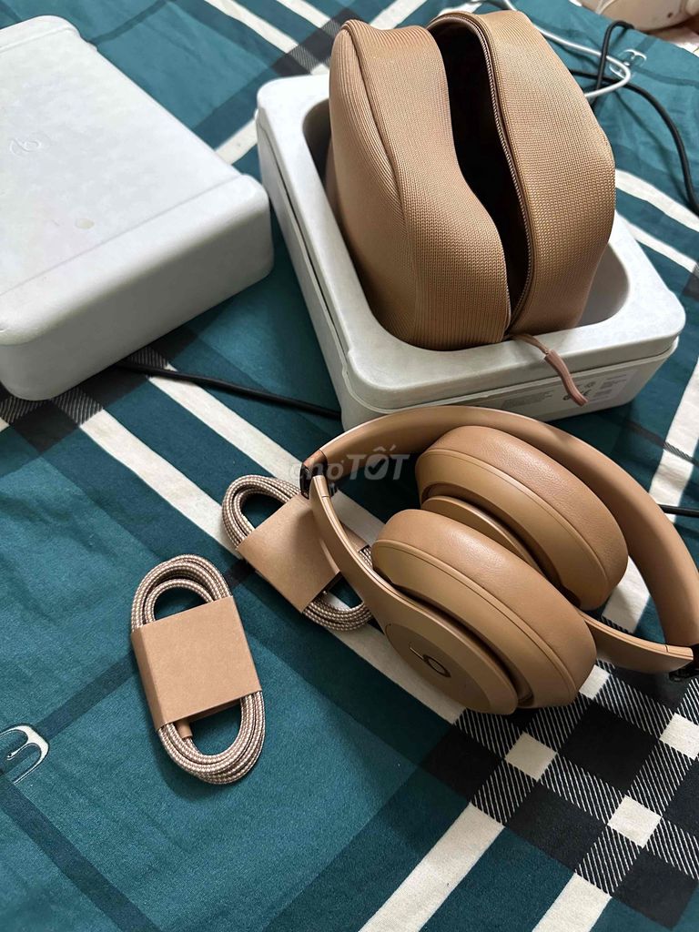 Tai nghe Beats Studio Pro Nâu Đã sử dụng. Mua bán Tivi, Âm thanh tại Quận Tây Hồ Hà Nội được đăng bởi Hưng Nguyễn hình 1