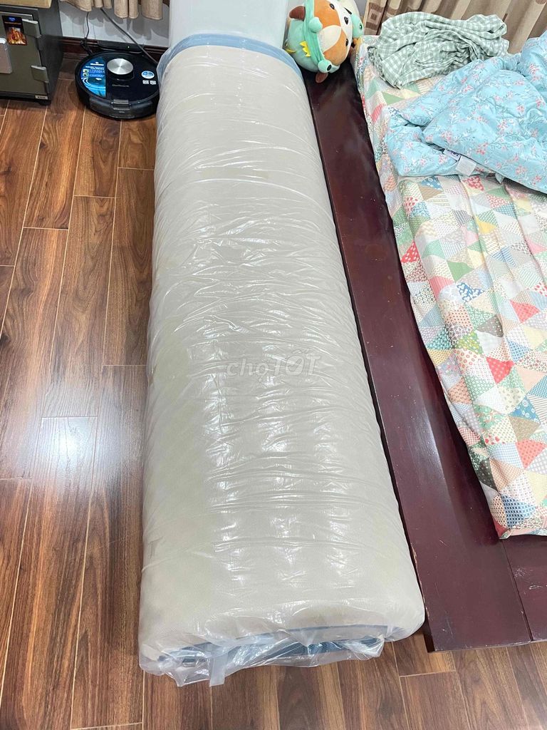 Nệm Goodnight Mút Trắng xanh mới 98%. Mua bán Giường, chăn ga gối nệm tại Quận Long Biên Hà Nội được đăng bởi Tu VuManh hình 1
