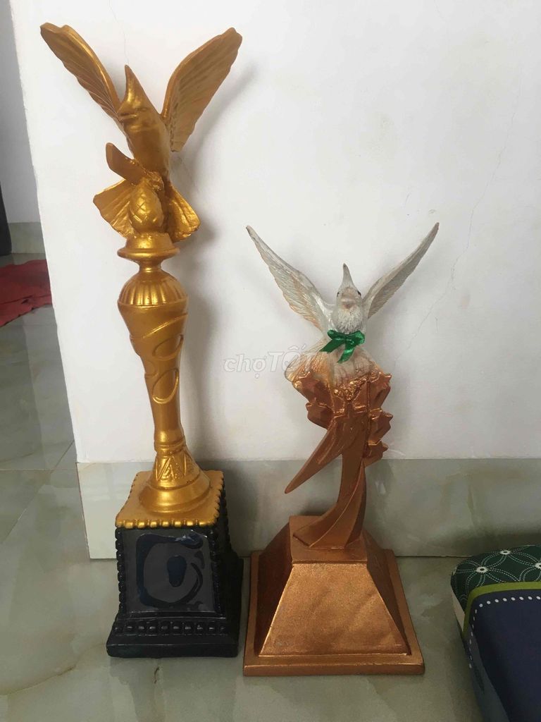 2 chiếc cúp hội thi chim. Mua bán Đồ sưu tầm, đồ cổ tại Thành phố Long Khánh Đồng Nai được đăng bởi Tuấn hình 1